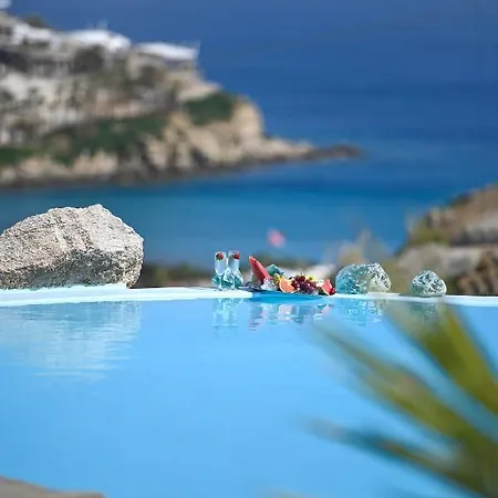 Paraga Villa1 
